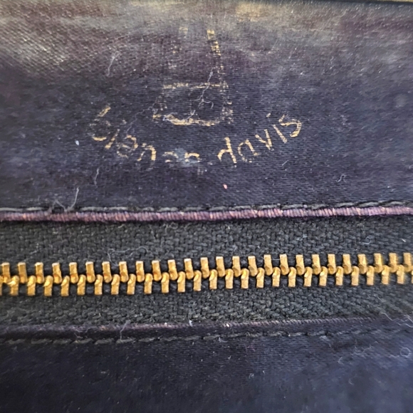 Authentic 1950's Vintage Bienen Davis Purse w/Handle, Black Suede, Satin Lining. - Picture 4 of 12